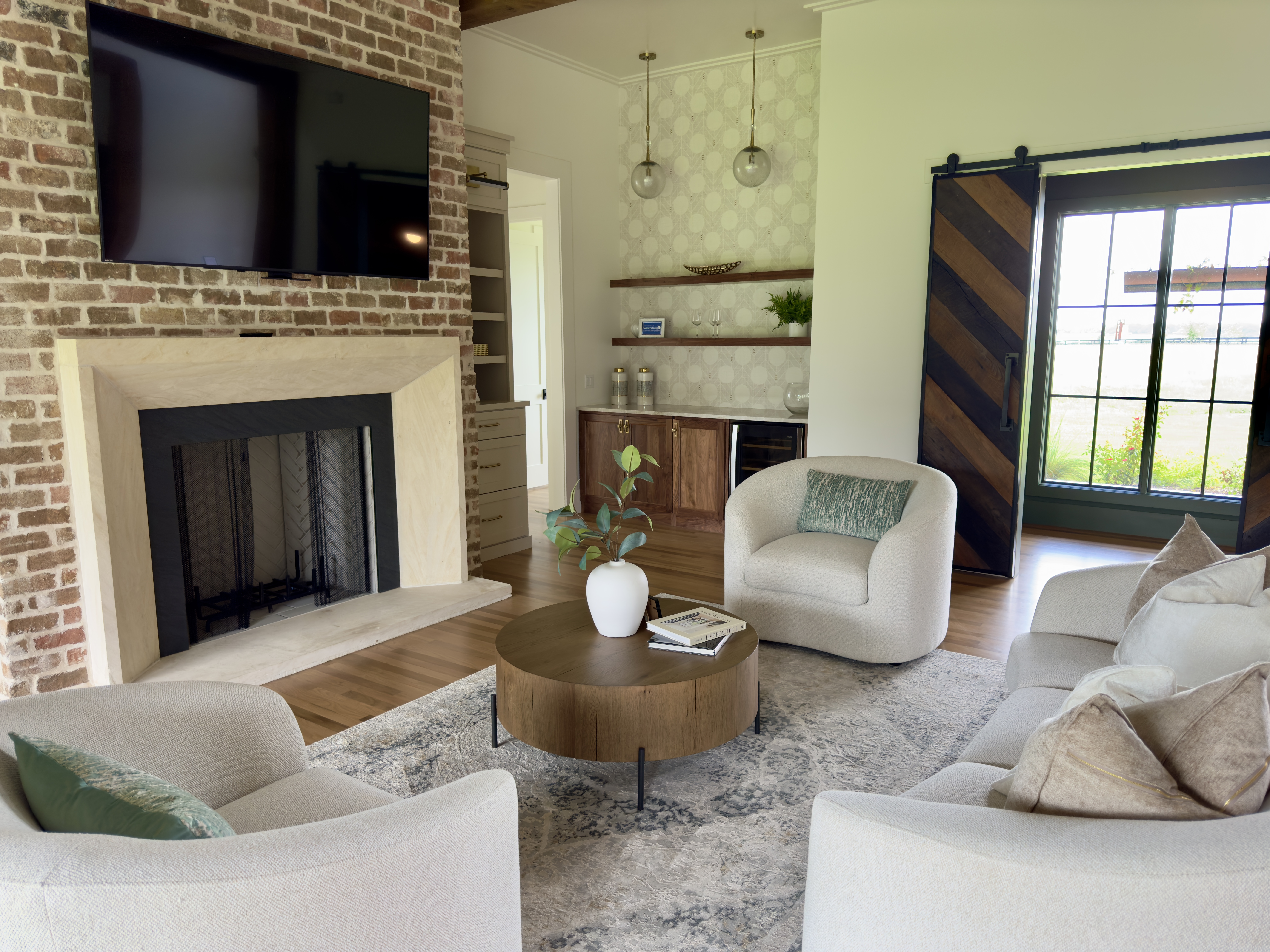Home Staging & Design Services in Round Top, TX